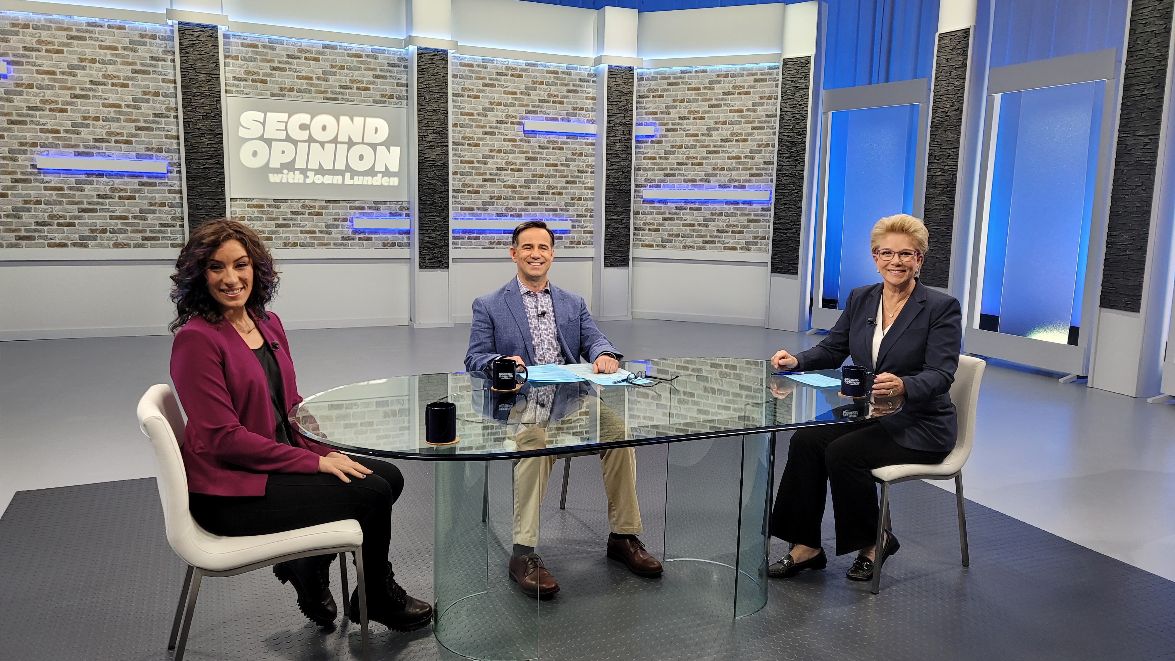 (L-R) Patient Julie Campanella, Dr. Lou Papa, and Host Joan Lunden. Credit: Nicole Scaramuzzo